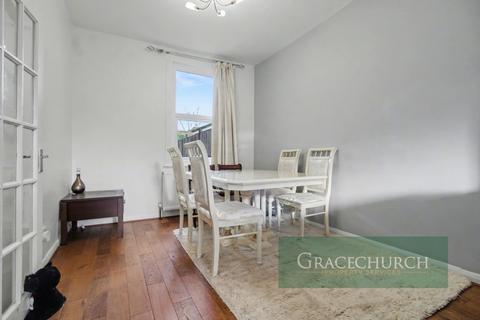 3 bedroom terraced house for sale, Amberley Road, Leyton E10