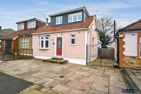 Hillview Avenue, Hornchurch, RM11
