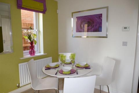 undefined, Kings Avenue, ELY
