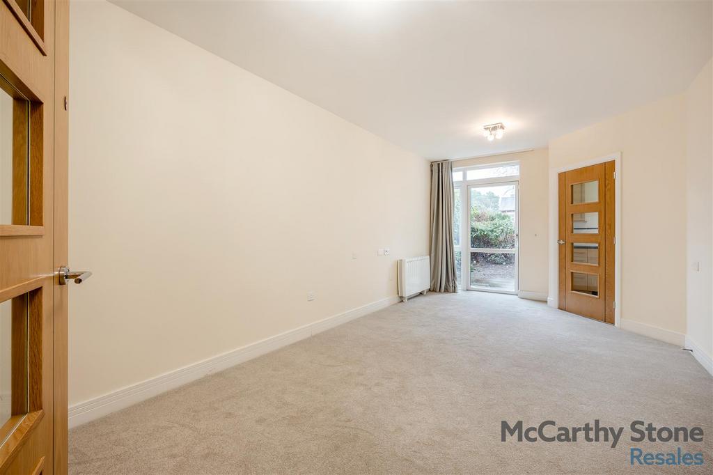 8678823-interior11.jpg