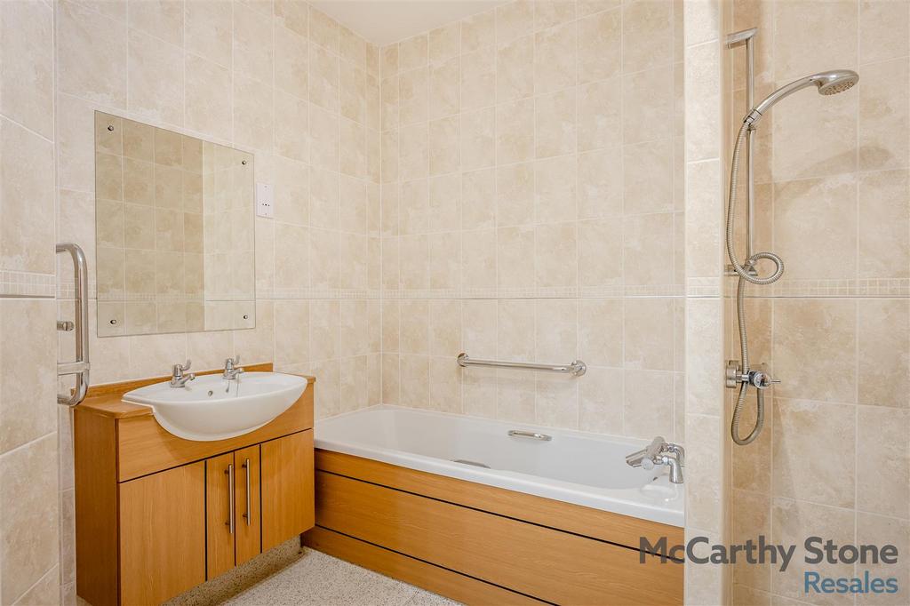 8678823-interior06.jpg