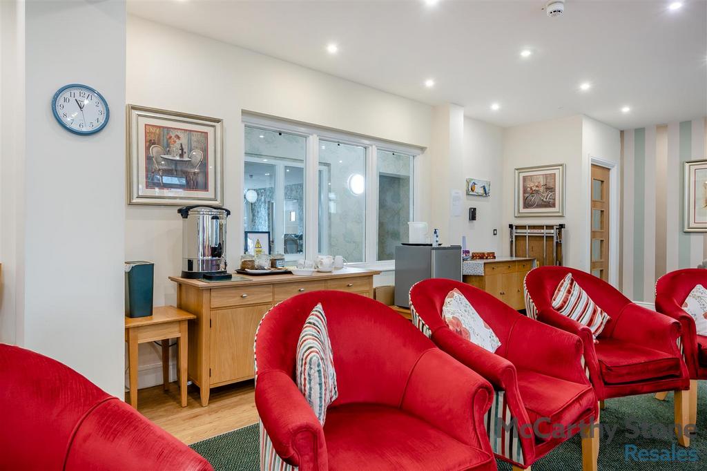 8678823-interior22.jpg