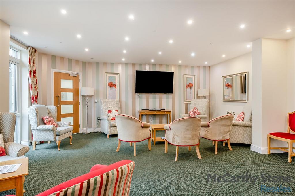 8678823-interior24.jpg