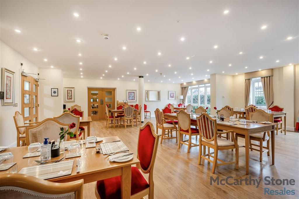 8678823-interior25.jpg