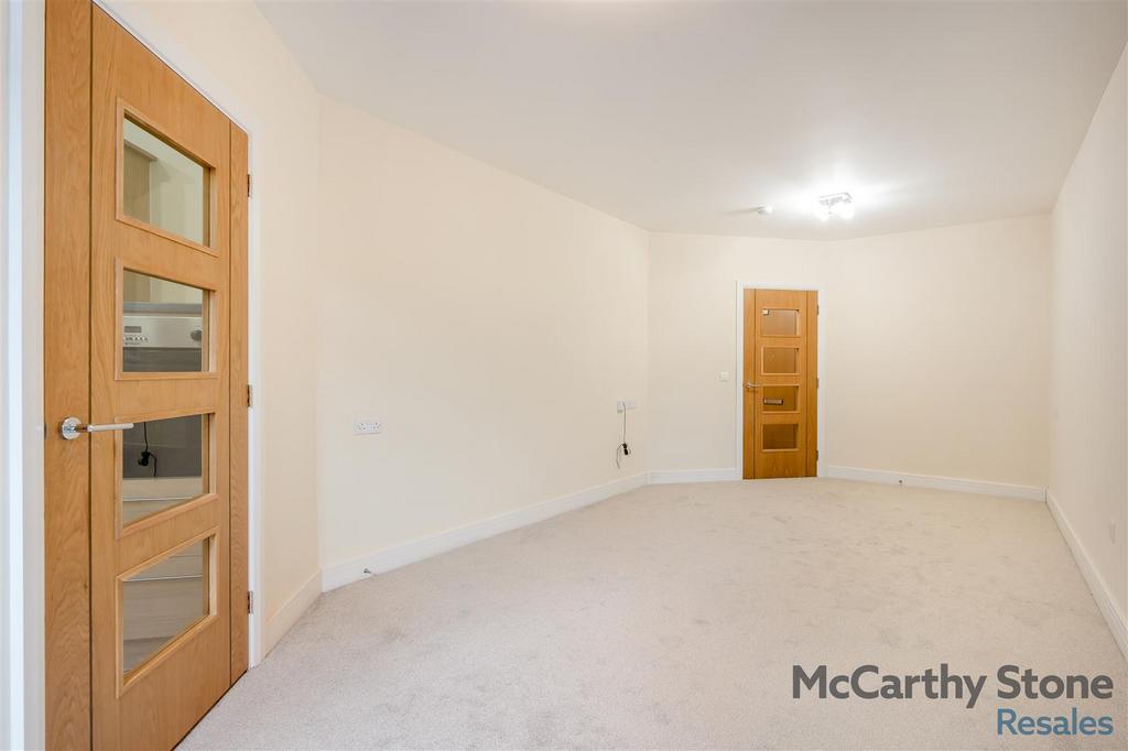 8678823-interior13.jpg