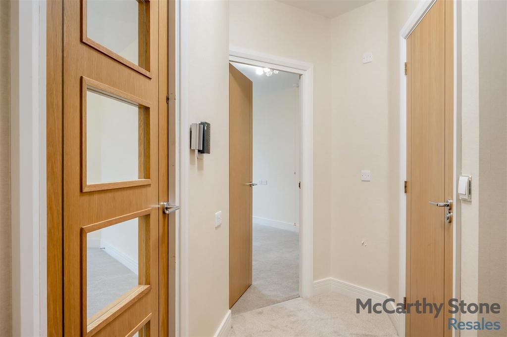 8678823-interior04.jpg