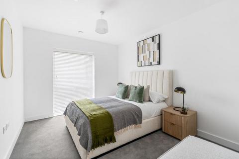 2 bedroom apartment for sale, at City Reach, Fanshawe Road CB1