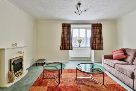 1 bedroom ground floor flat for sale, Goldenleas Drive, Bournemouth