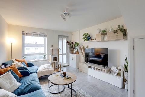 2 bedroom end of terrace house for sale, Kingsbridge Avenue, Nottingham NG3