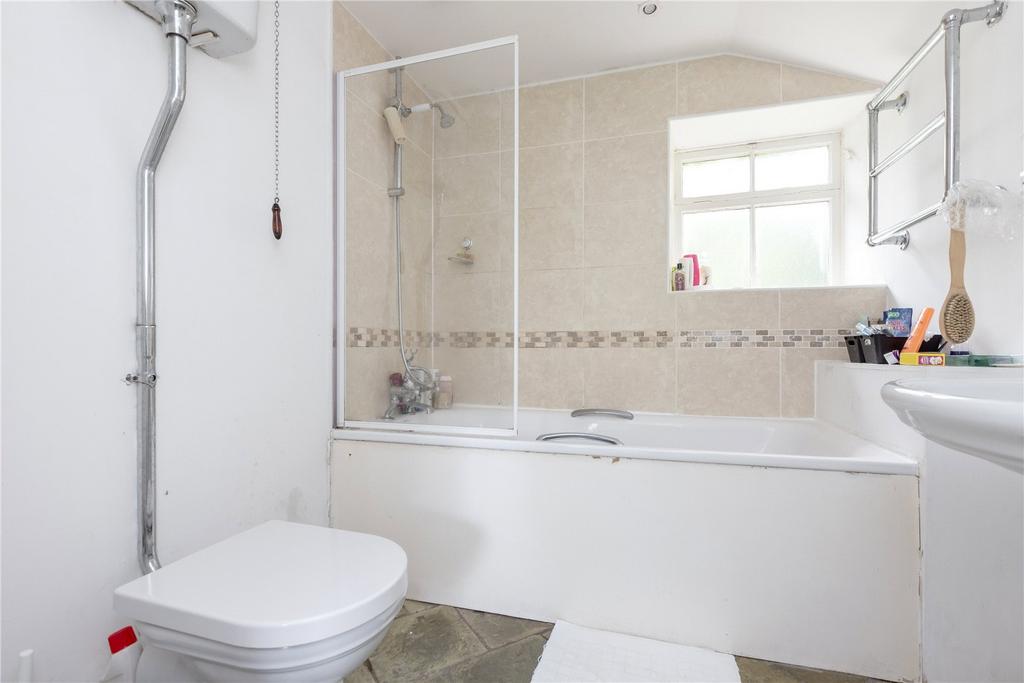 Cottage Bathroom