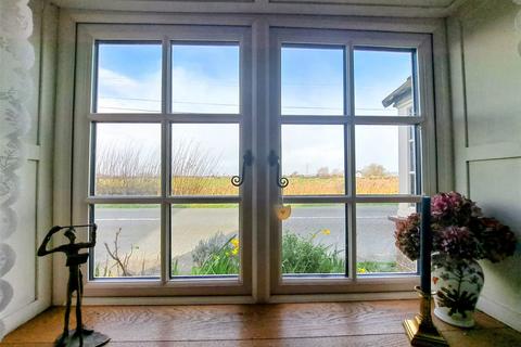 undefined, Burton Row, Brent Knoll, Highbridge, Somerset, TA9