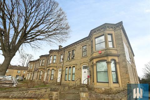 Studio to rent, Highfields Road, Highfields, Huddersfield, HD1