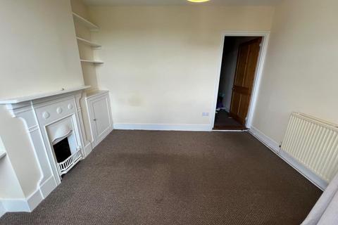 3 bedroom semi-detached house to rent, Kirtle Road,  Chesham,  HP5