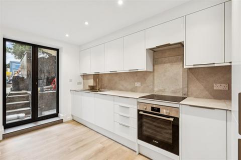 2 bedroom flat to rent, Coldharbour Lane, Brixton, London