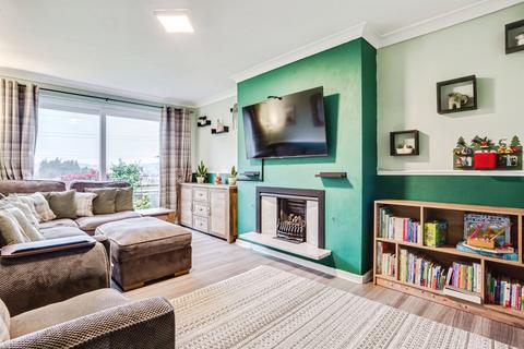 3 bedroom semi-detached house for sale, Batley Road, Wakefield