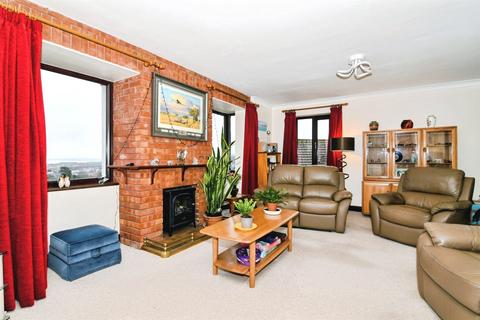 4 bedroom detached house for sale, Glebe Crescent, MINEHEAD