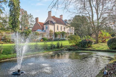 11 bedroom manor house for sale, Distinguished Georgian Home in a Substantial Plot in Hillington