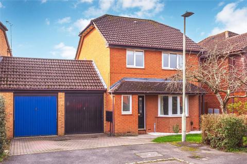 undefined, Burton Close, Berkshire RG10
