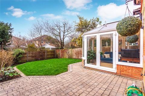 undefined, Burton Close, Berkshire RG10