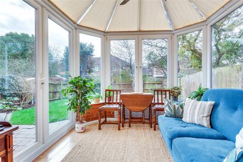 undefined, Burton Close, Berkshire RG10