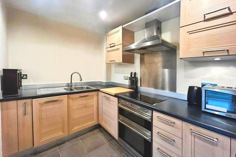 2 bedroom apartment for sale, Kempton Drive, Warwick