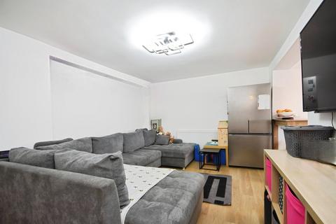 4 bedroom terraced house for sale, Gloucester Avenue, Moulsham Lodge, Chelmsford