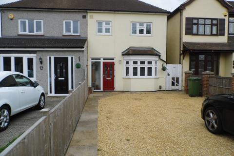 undefined, Upminster Road North, Rainham RM13