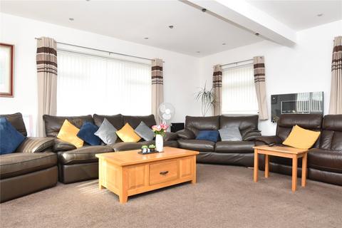 3 bedroom detached house for sale, Bierley Lane, Bradford, West Yorkshire