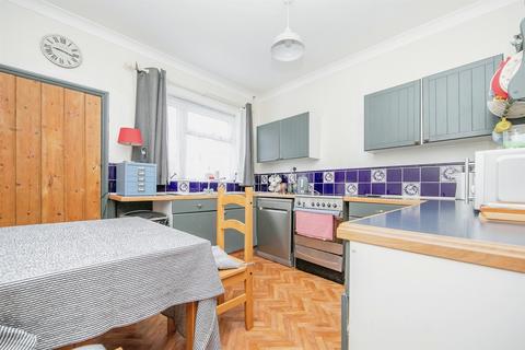 3 bedroom terraced house for sale, Oakland Road, Harwich