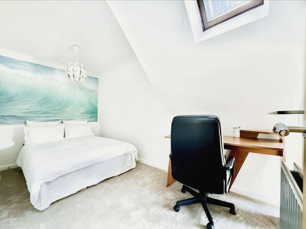 Bedrooms 2, 3, & 4