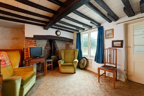 2 bedroom detached house for sale, The Row, Elham, CT4