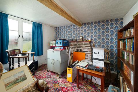 2 bedroom detached house for sale, The Row, Elham, CT4