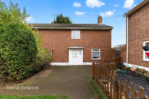 3 bedroom end of terrace house for sale, Willcocks Close, Chessington