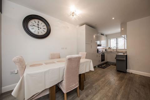 3 bedroom terraced house for sale, The Green, Tunbridge Wells