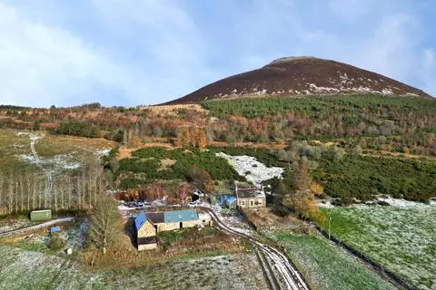 2 bedroom detached house for sale