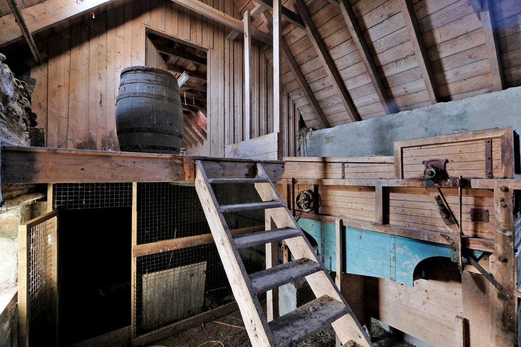 Outbuilding