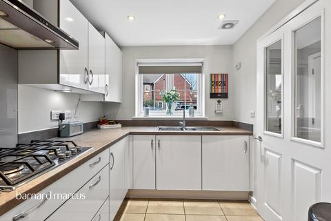 undefined, Hayton Crescent, Tadworth