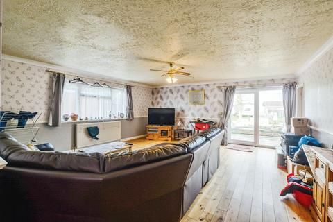 3 bedroom detached bungalow for sale, Youngers Lane, Burgh Le Marsh, Skegness