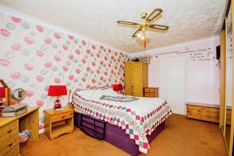 3 bedroom detached bungalow for sale, Youngers Lane, Burgh Le Marsh, Skegness