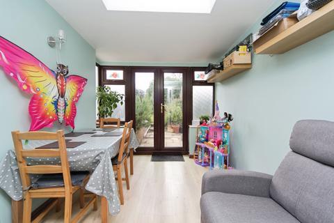 3 bedroom end of terrace house for sale, Pen Y Ffridd Road, Bangor, LL57
