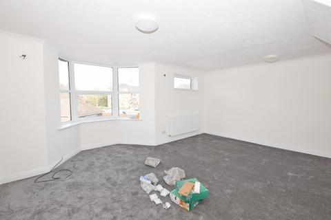 3 bedroom flat to rent, Gordon Avenue, Bognor Regis, PO22