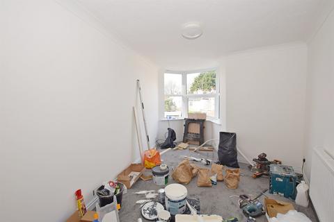 3 bedroom flat to rent, Gordon Avenue, Bognor Regis, PO22