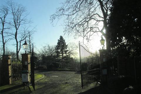 undefined, Hollies Close, London, SW16