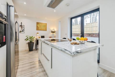 undefined, Villa Close, Branston, Lincoln
