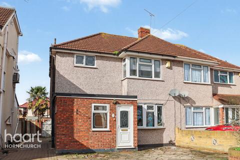 undefined, Calbourne Avenue, HORNCHURCH