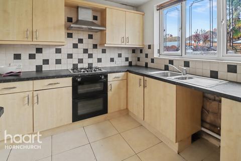 undefined, Calbourne Avenue, HORNCHURCH
