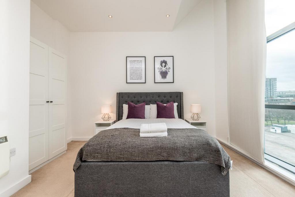 Bedroom 2 pic 2