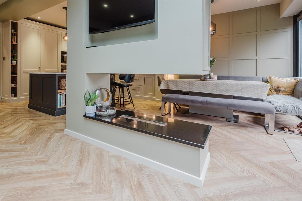 Fireplace Featrue