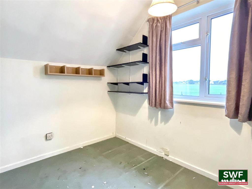 Bedroom3.1.jpg