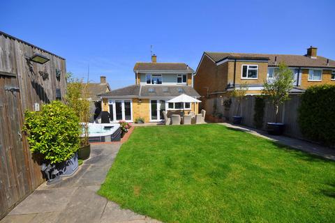 4 bedroom detached house for sale, Anderida Road, Eastbourne
